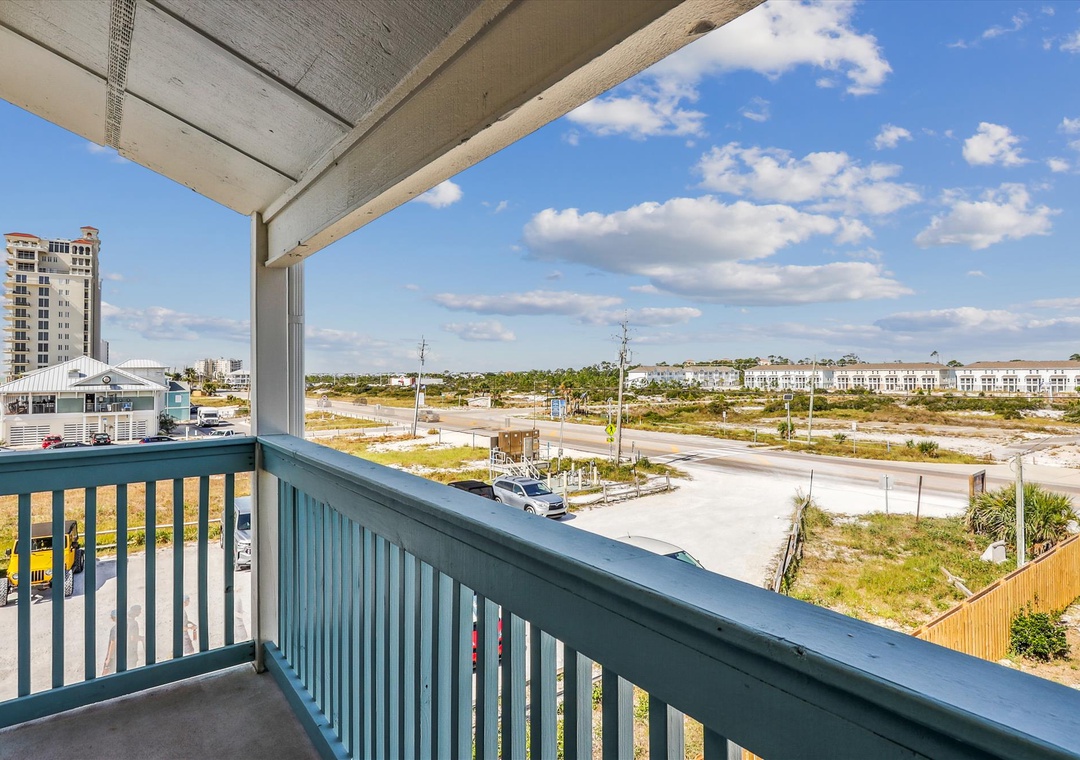 main level-deck-125751_164