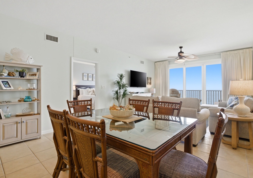 Windemere 906- Dining Room, Living Room, TV & Balcony