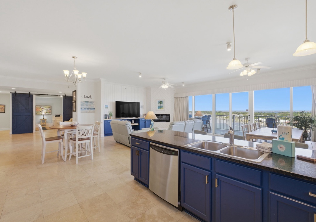 Sailmaker 901- View from Kitchen to Additional Seating & Living Room