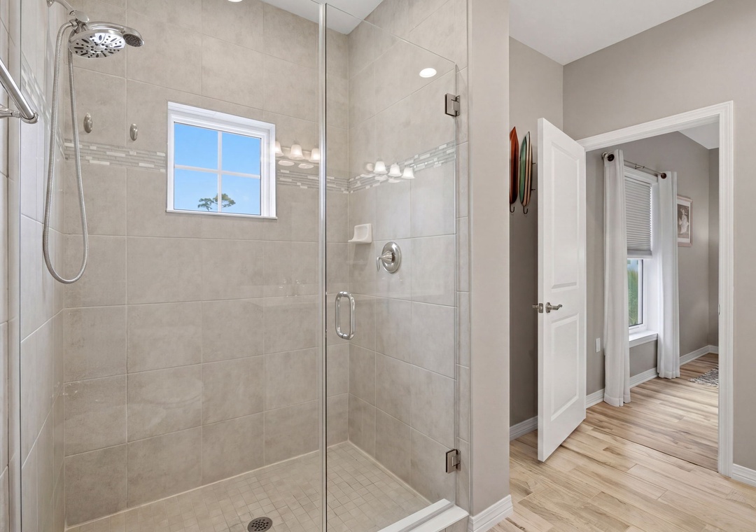 Salty Seagull- Bathroom 1 Shower