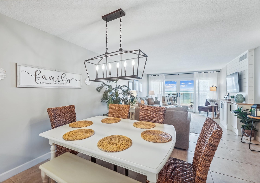 Sandy Key 622 Dining area-128539138