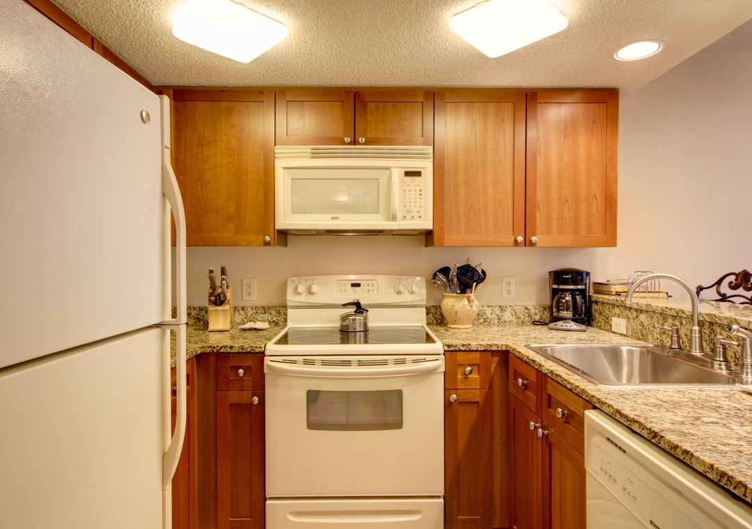 Ocean Breeze West 105 Kitchen