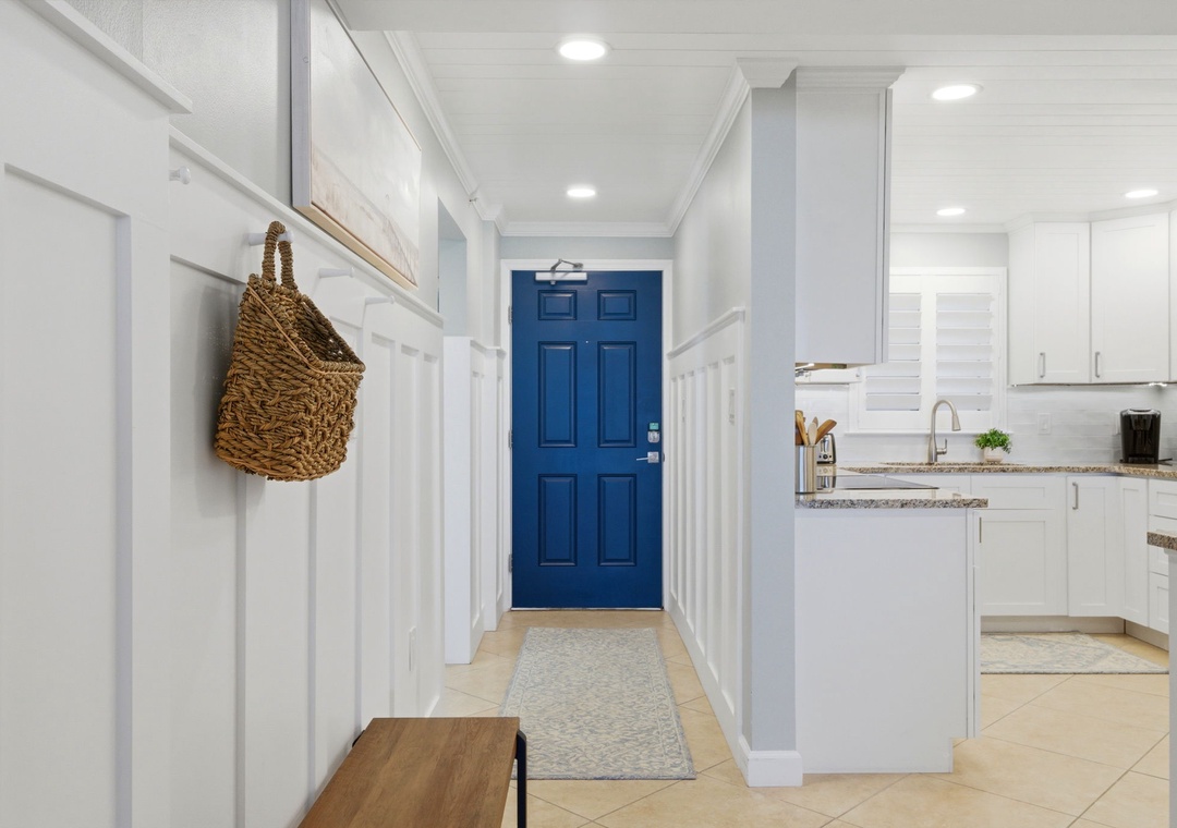 Sandy Key 818- Inviting Entry