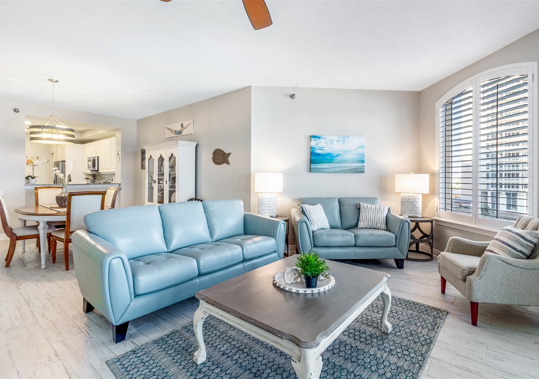 Beach Colony Tower 4B Living Room Seating