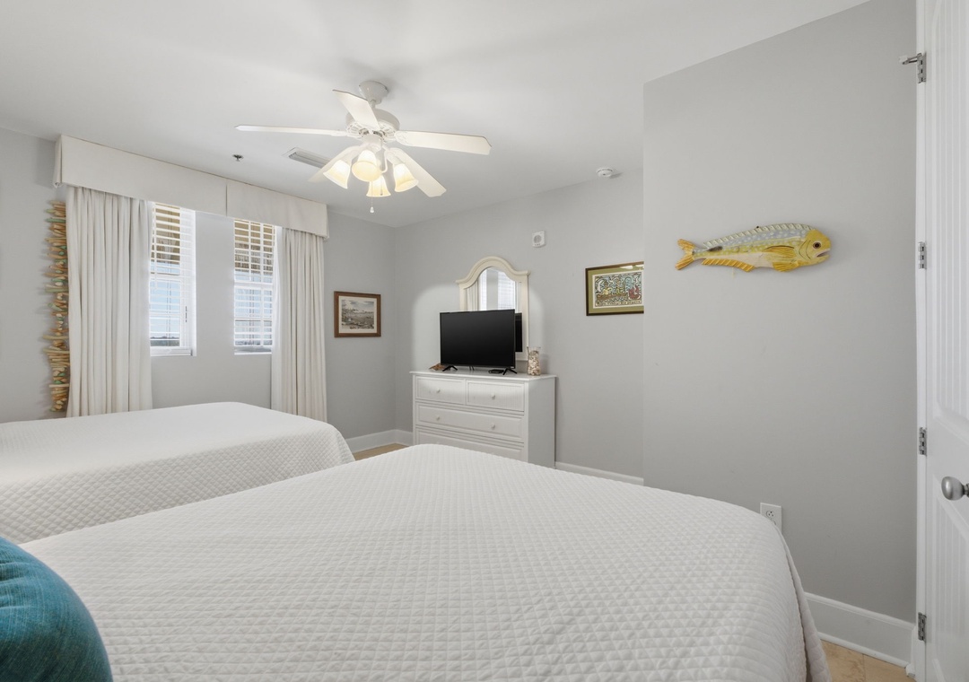 Sailmaker 901- Bedroom 5 & TV