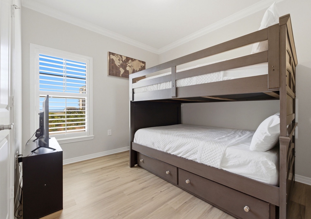 Kokomo- Bedroom 3