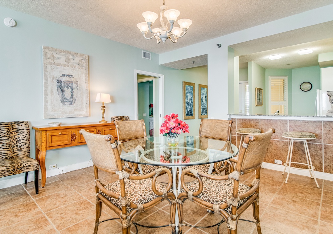 Beach Colony Tower PH2B Dining Area