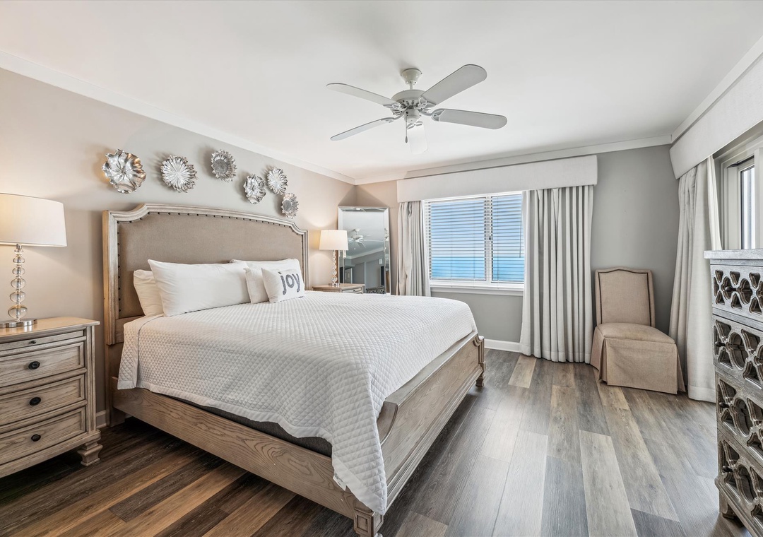 Sandy Key 827- Bedroom 1