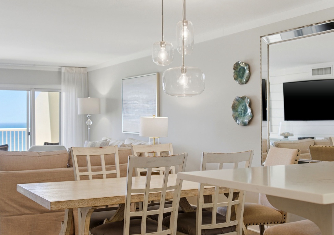 Sandy Key 827- Dining Room