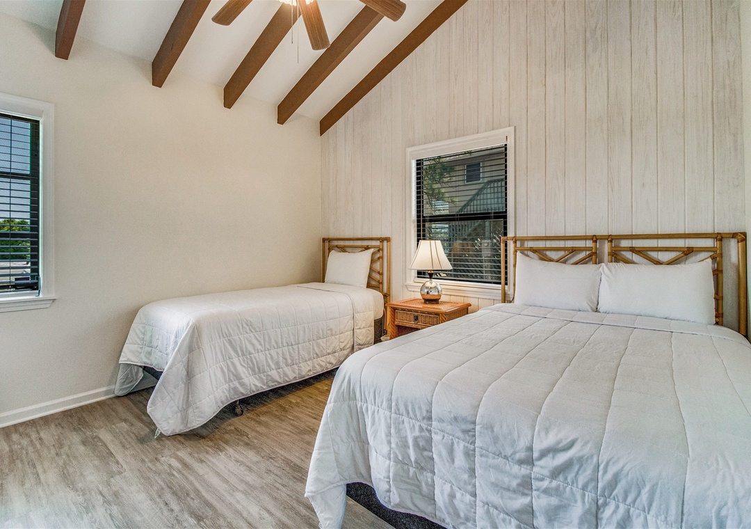 Tobin House Guest Bedroom #3 Double and Twin Bed