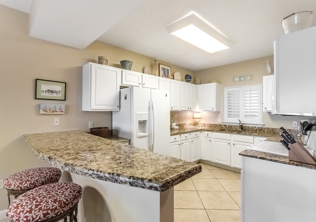 Sandy Key 131 Kitchen Bar Seating for 2