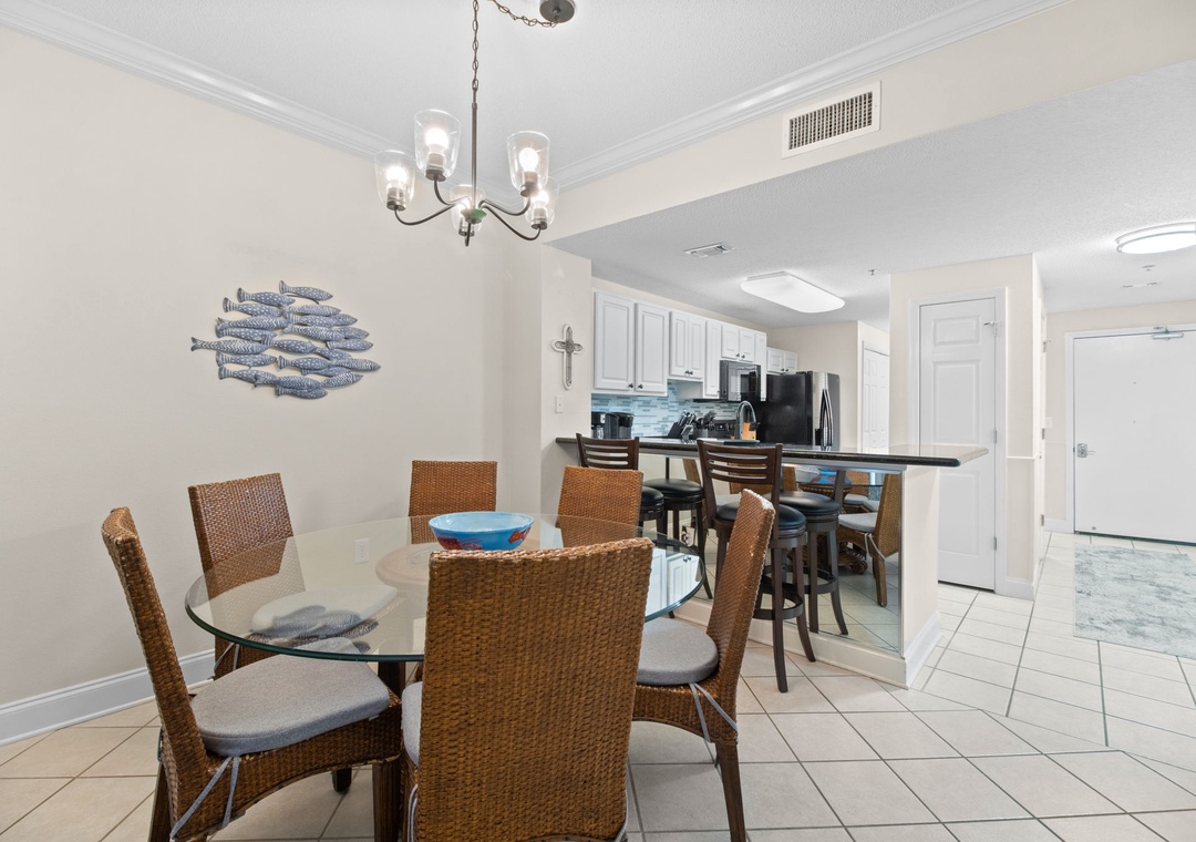 Palacio 404 Dinning Room and Kitchen