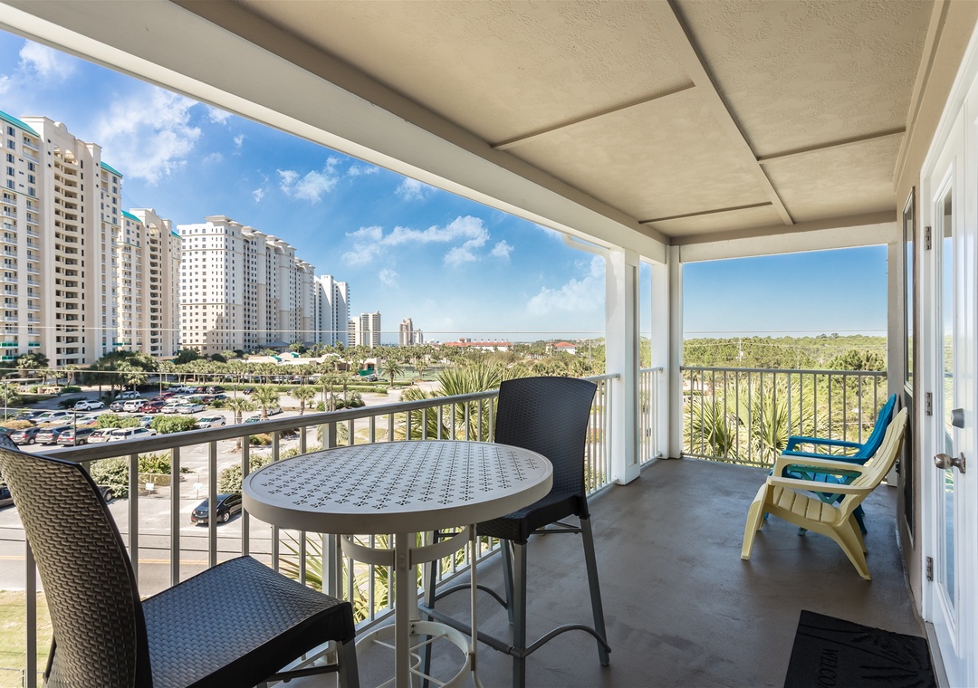 Grand Caribbean 417W Balcony High Table and Chirs