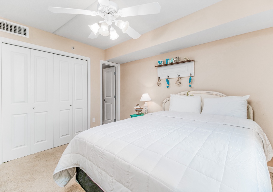 Perdido Towers 707 Guest Bedroom #1 Queen Bed