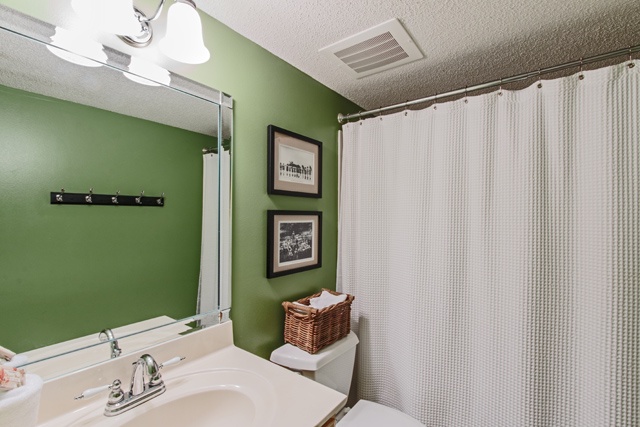 Sandy Key 338 Guest Bathroom #2