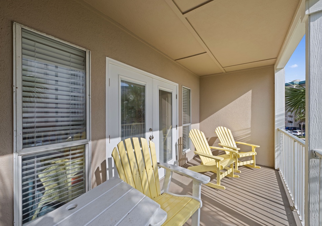 Grand Caribbean 302W Balcony with Chairs