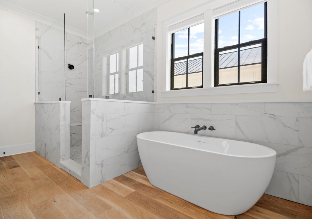 Azura - Second Floor - Primary Bathroom