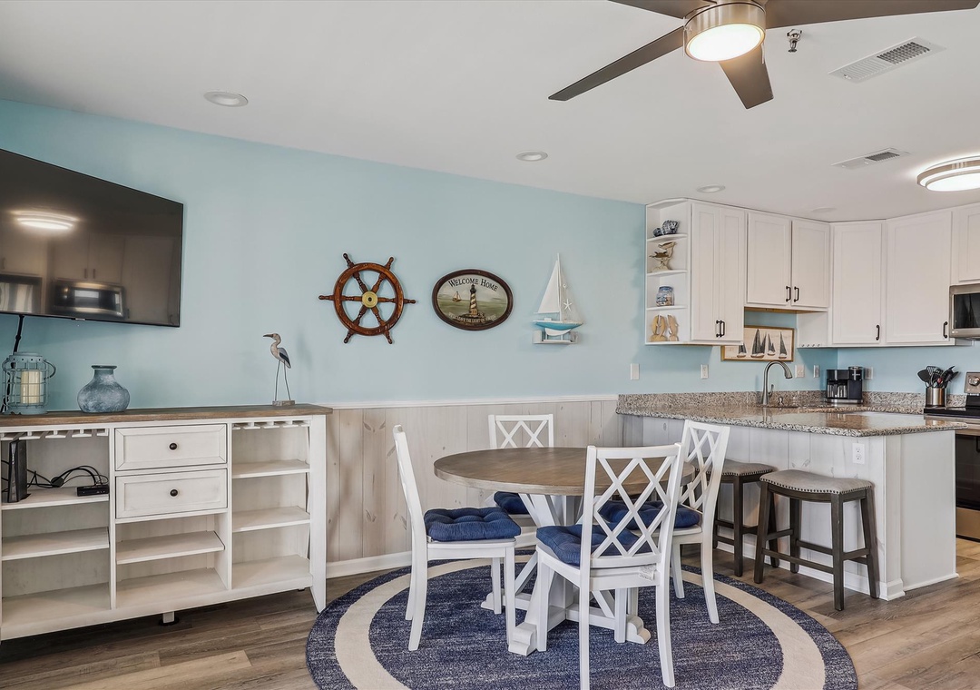 Grand Caribbean 410E Dining Room