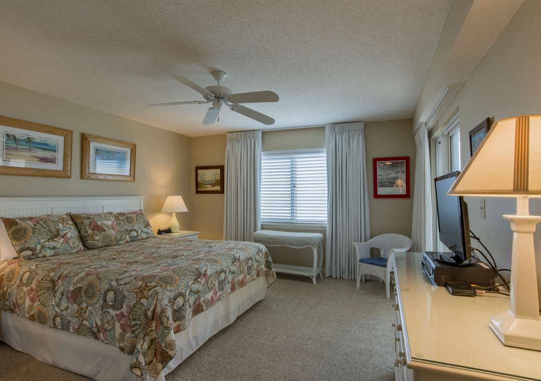 Sandy Key 235 Guest Bedroom #1