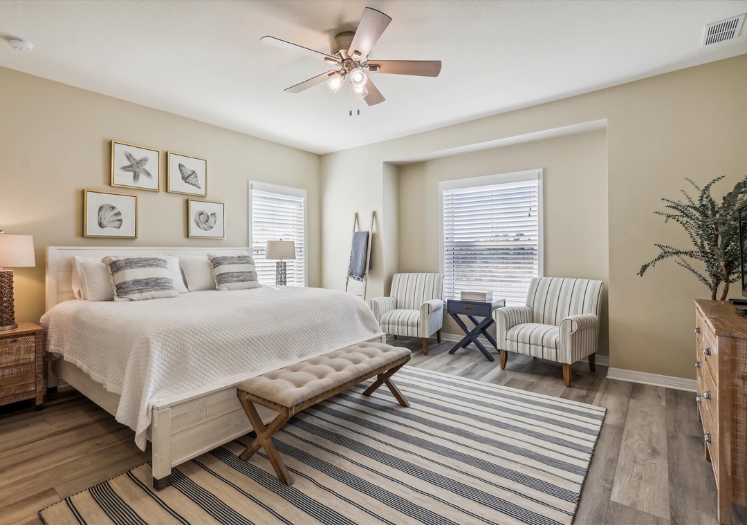 Lost Key Beach Therapy Master Bedroom #1 King Bed