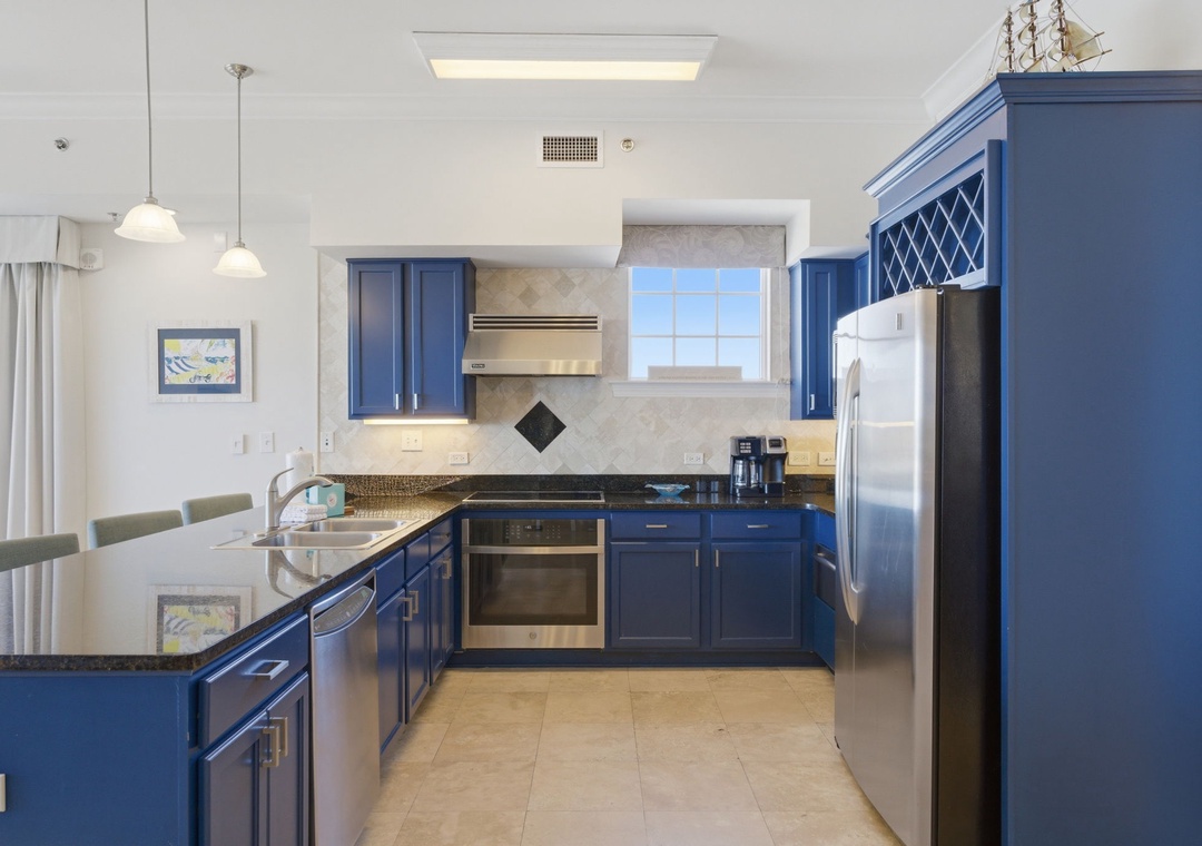 Sailmaker 901- Kitchen View