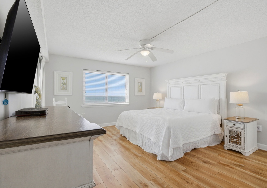Sandy Key 318 Bedroom 1