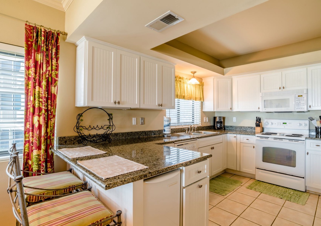 Shipwatch D204 Kitchen Counters and Seating for 2