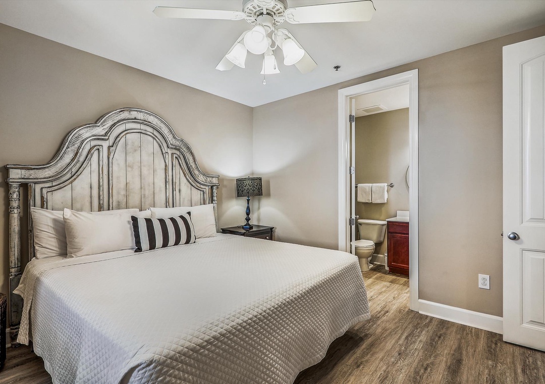 Sailmaker 1001 Guest Bedroom #3