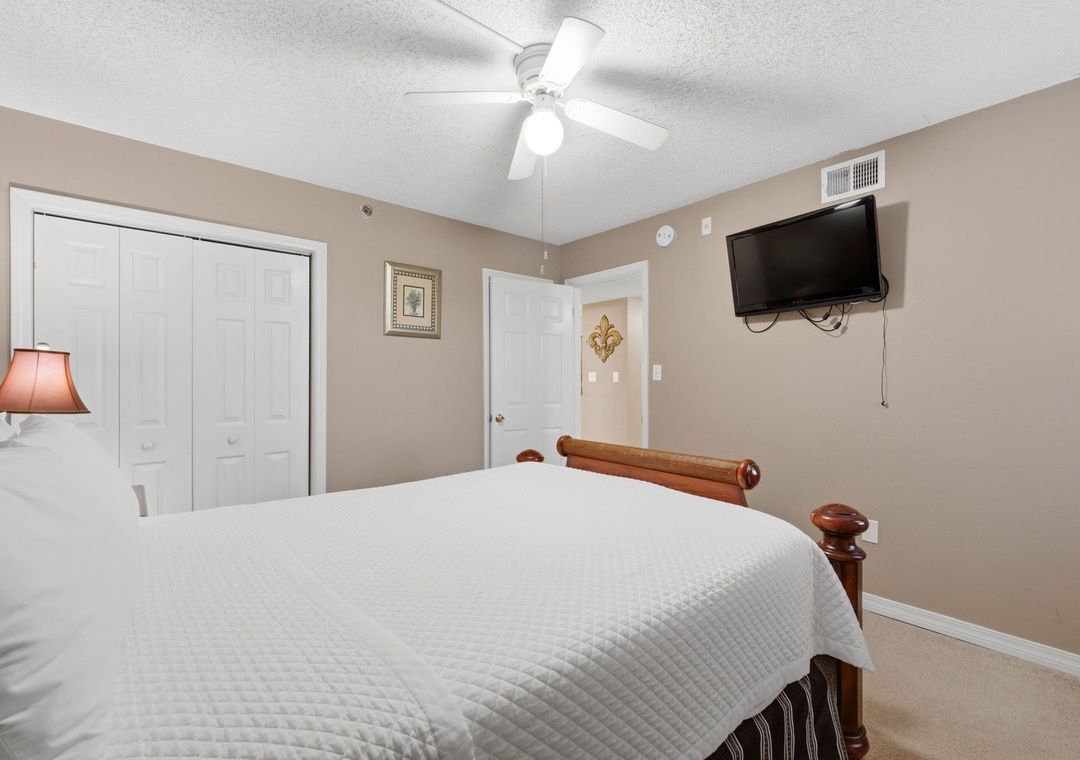 Ocean Breeze West 804- Bedroom 2 & TV