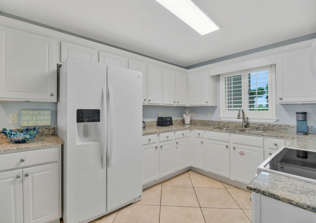Sandy Key 217- Kitchen