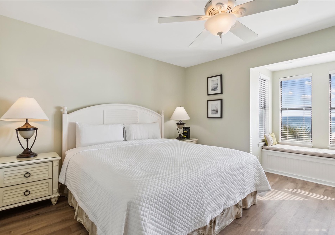 upper level-primary bedroom-126171_128