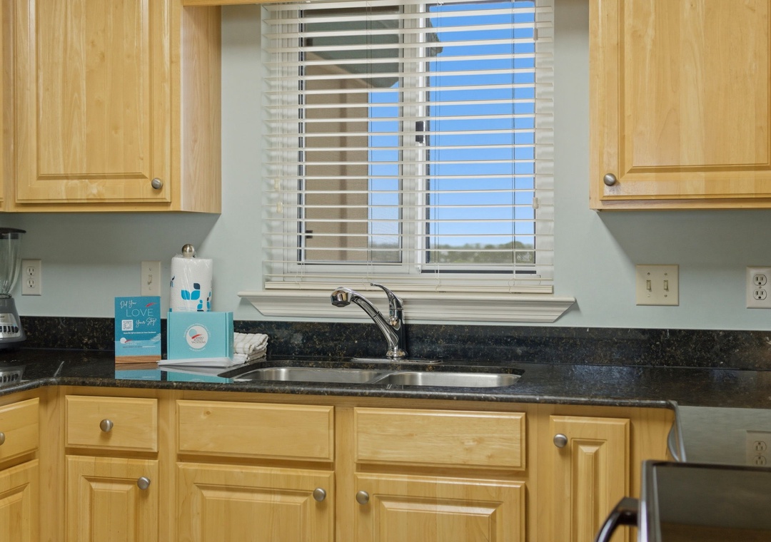 Sandy Key 817- Kitchen