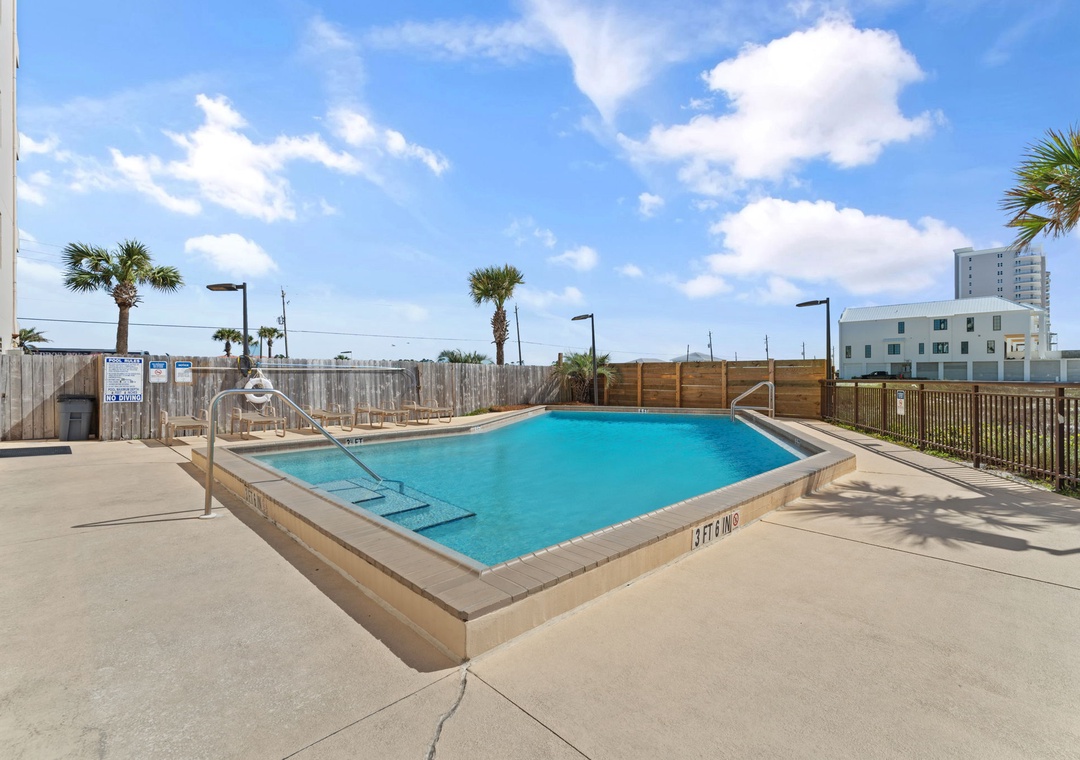 Ocean Breeze West Pool