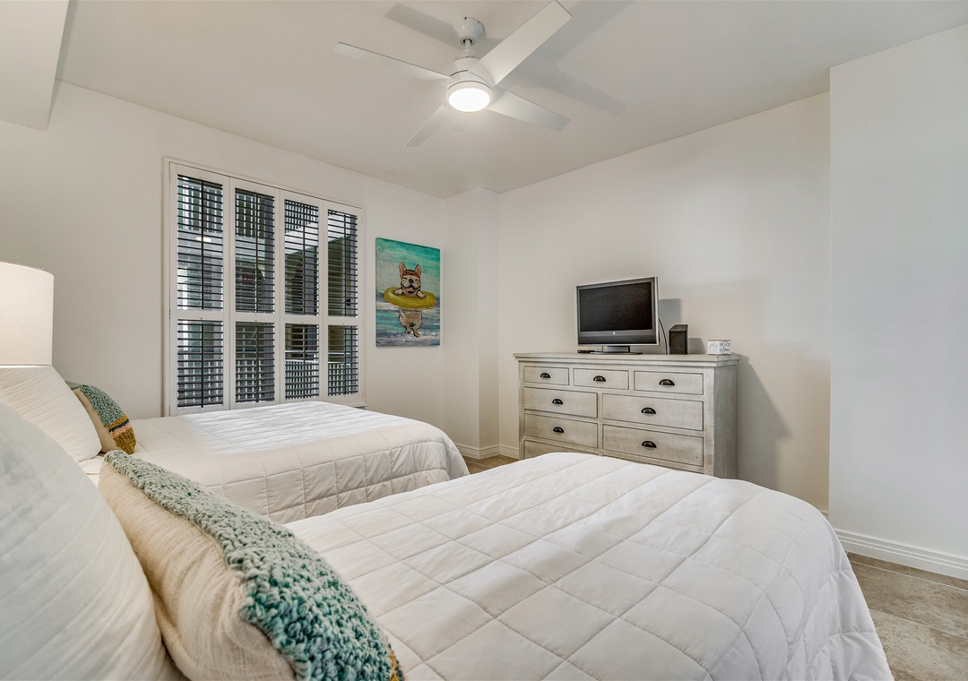 Beach Colony Tower 14B Guest Bedroom With Queen And A Twin Beds