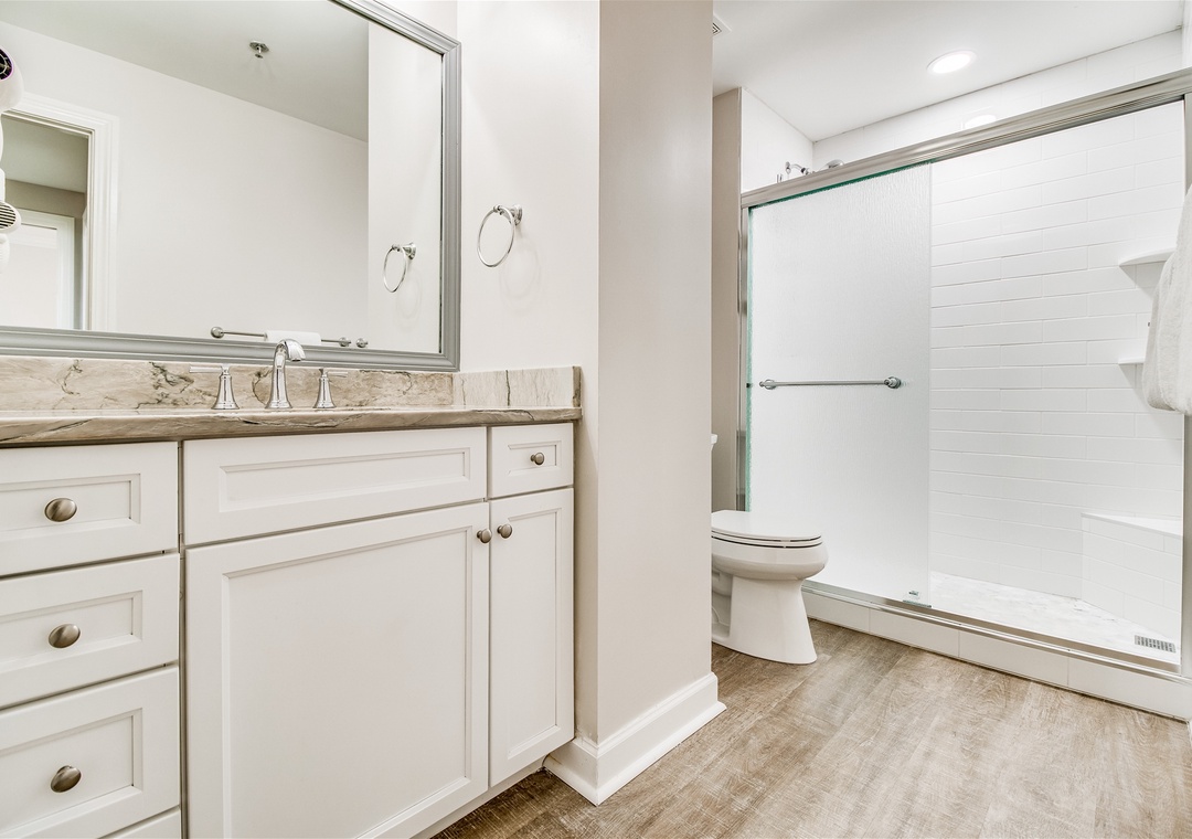 Beach Colony West PH3C Guest Bathroom #1