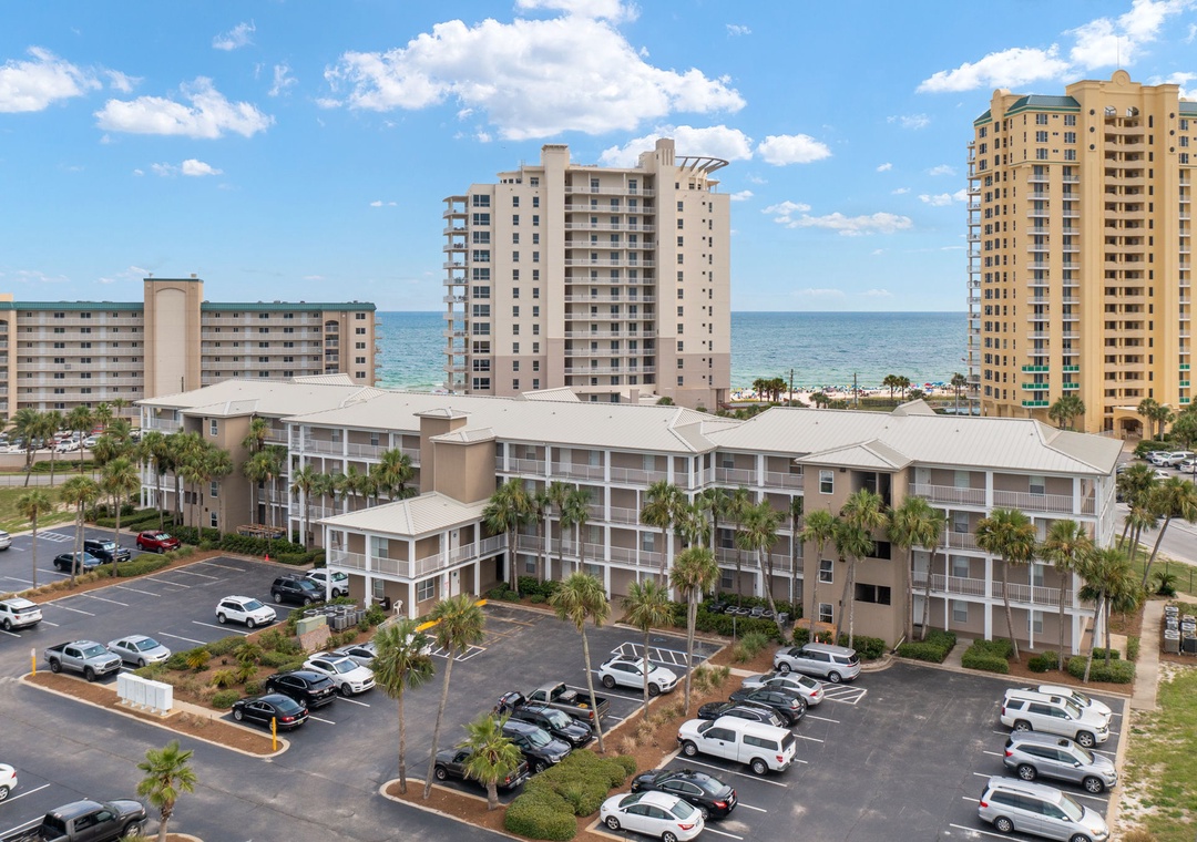 Grand Caribbean 416W- Grand Caribbean West Front View