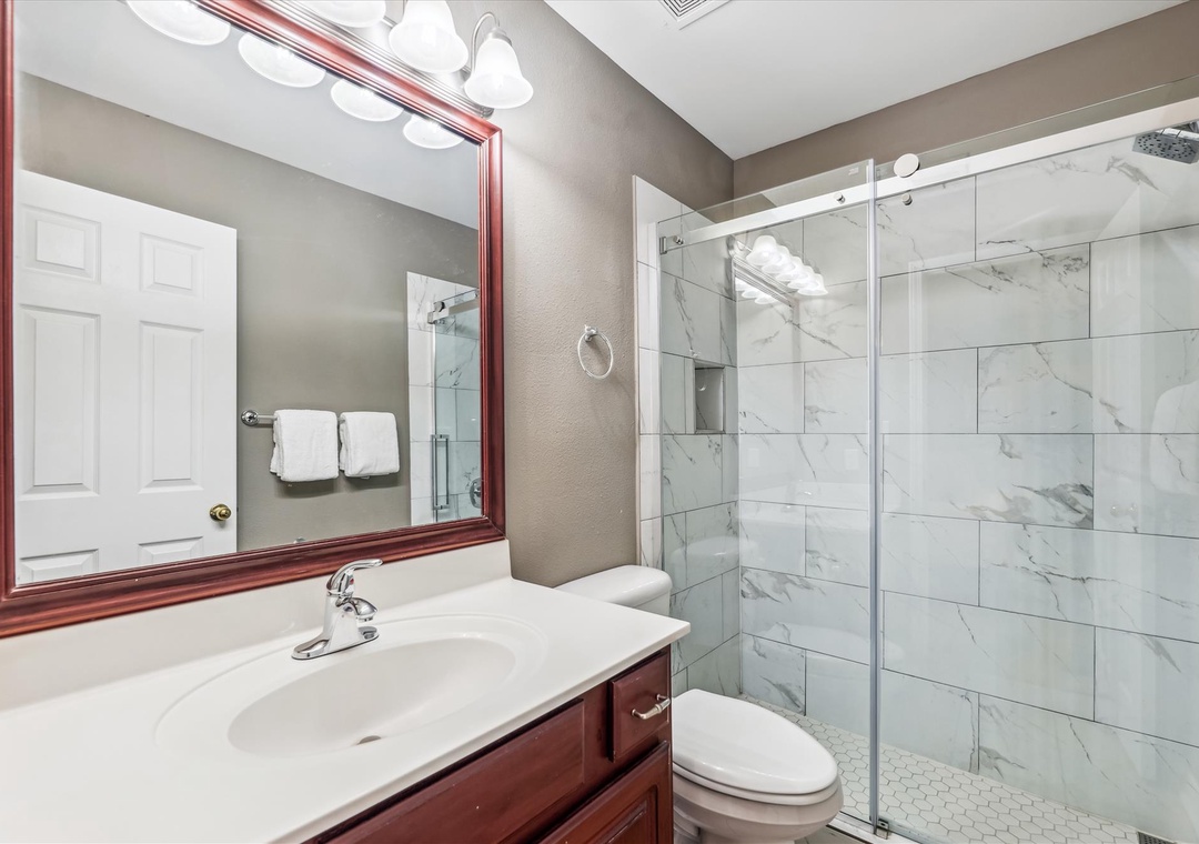 interiors-primary bath-127738061