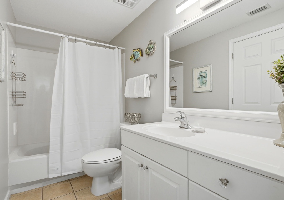 Windemere 906- Bathroom 2
