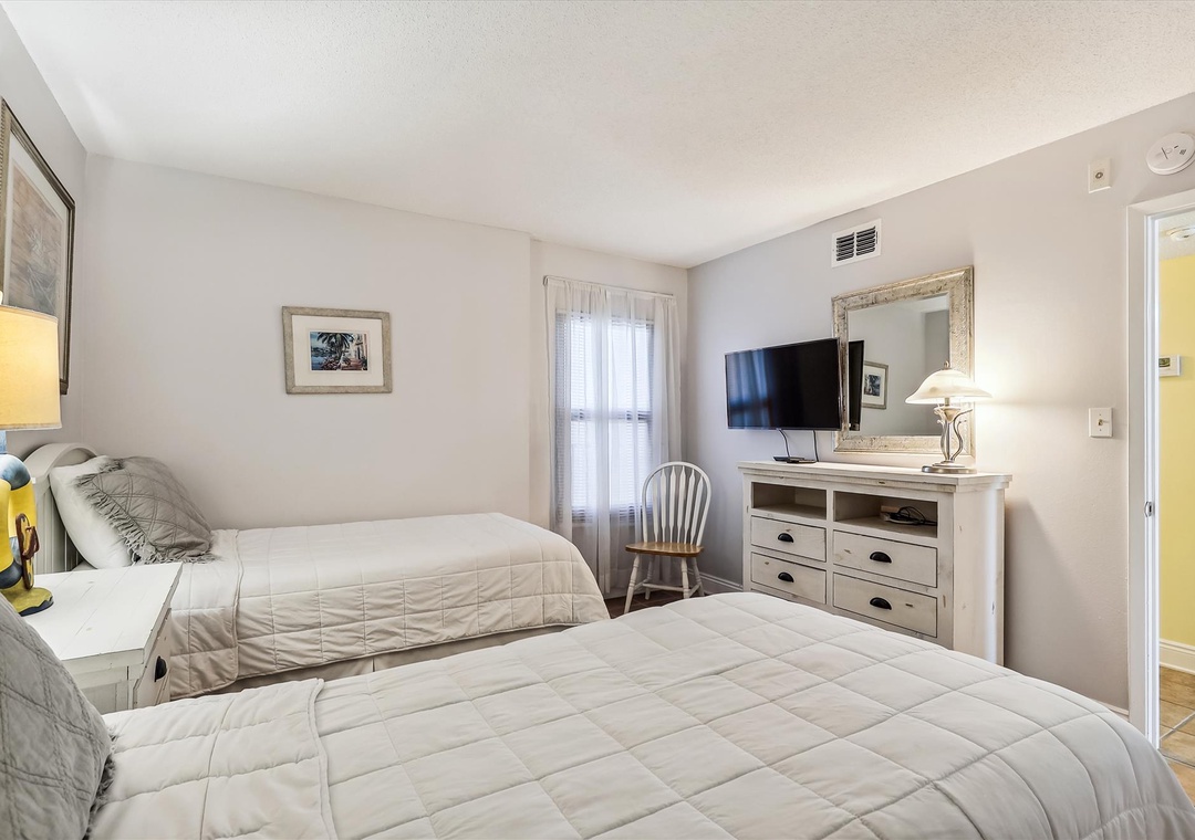Ocean Breeze East 402 Guest Bedroom #2 TV and Dresser
