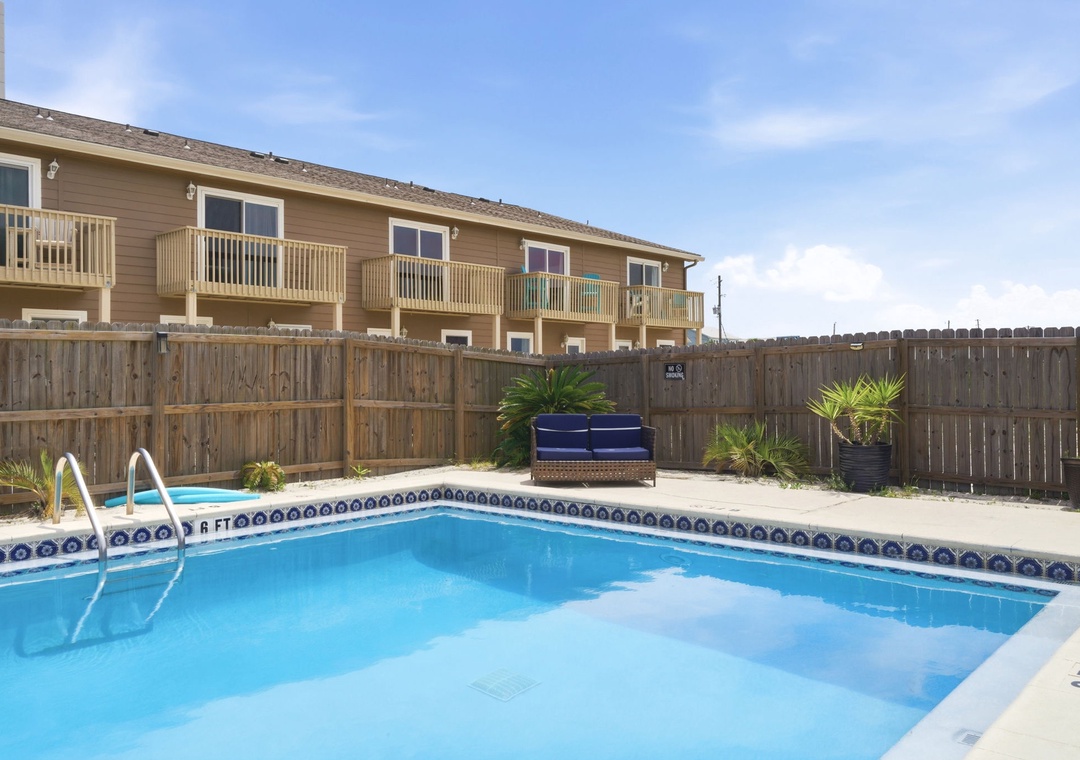 North Lost Key Landing- Pool