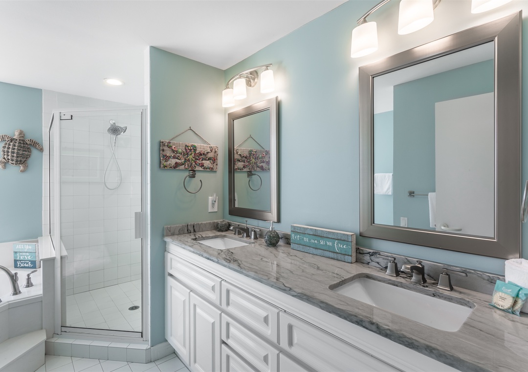 Beach Colony Tower 10B Master Bathroom Double Vanities
