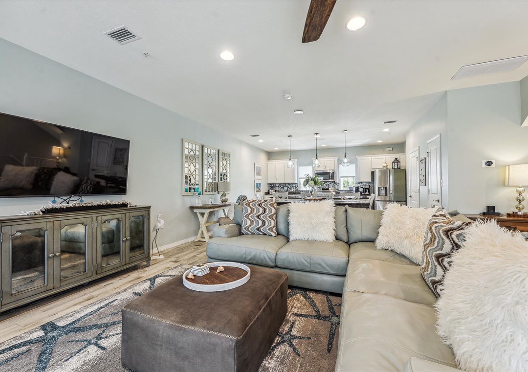 Key Breezes main level-living area 18a3813