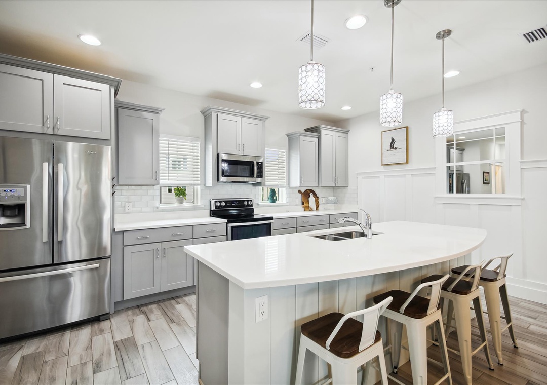 Lost Key Pelicans Paradise Kitchen