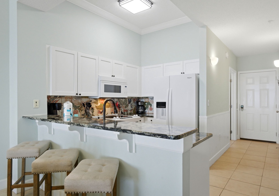 Windemere 1502- Counter Bar & Kitchen View