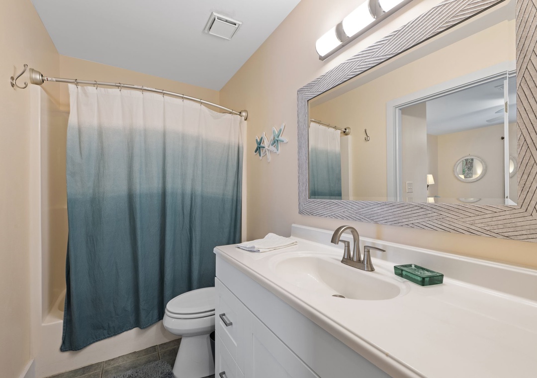 Grand Caribbean 302W Primary Bathroom