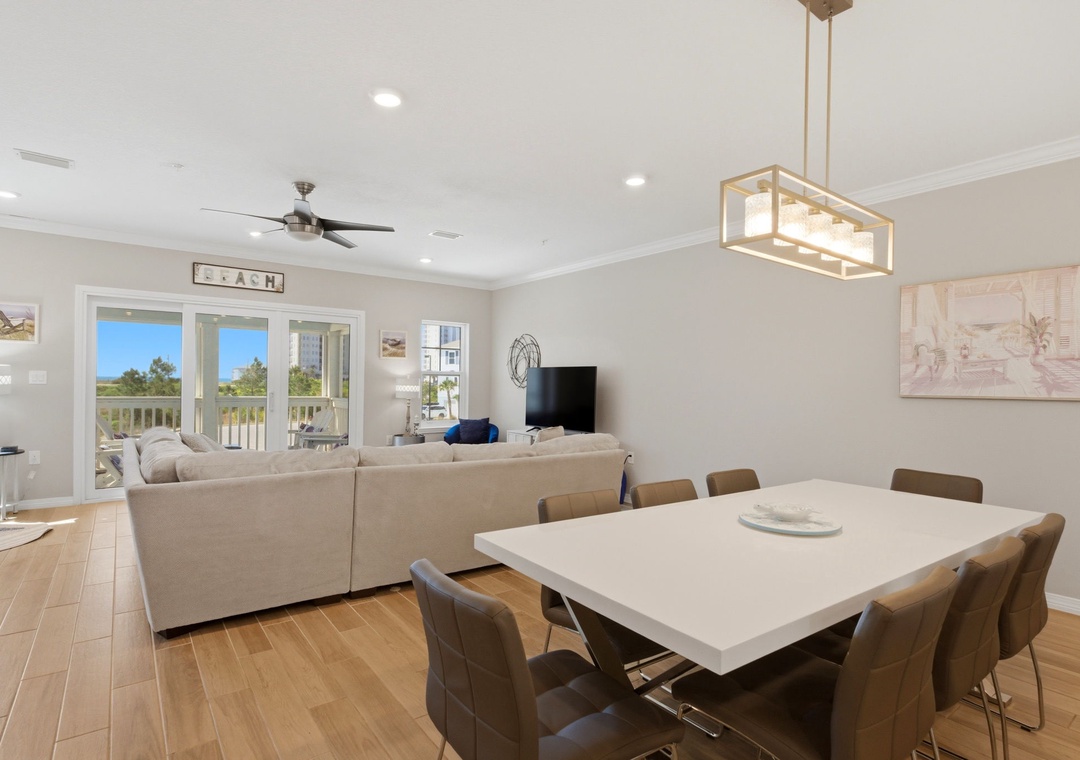 Kokomo- Dining & Living Room View