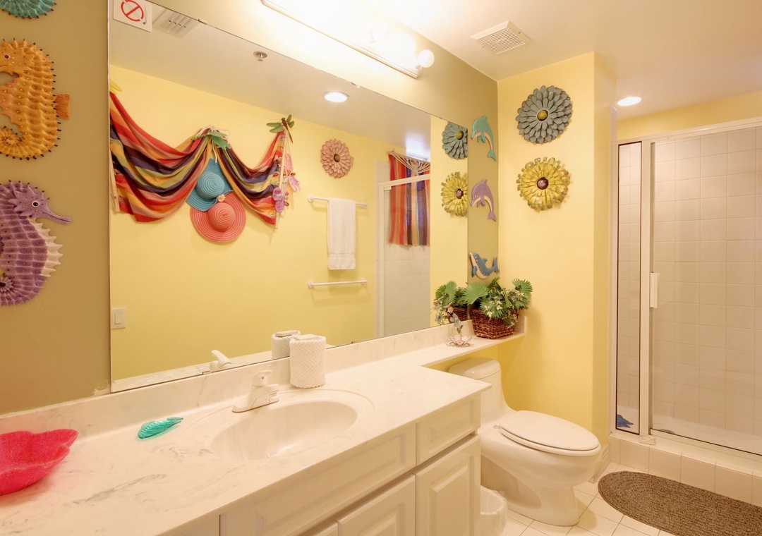 Beach Colony West 13A Guest Bathroom #1