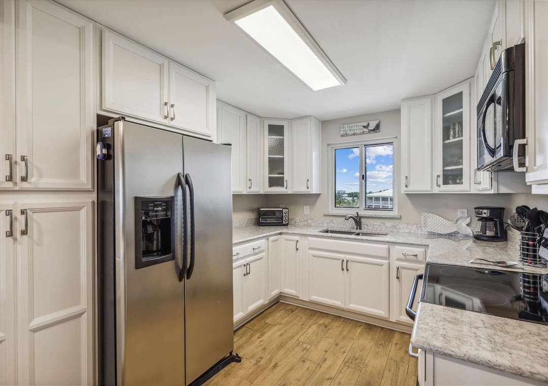 Sandy Key 515 Kitchen