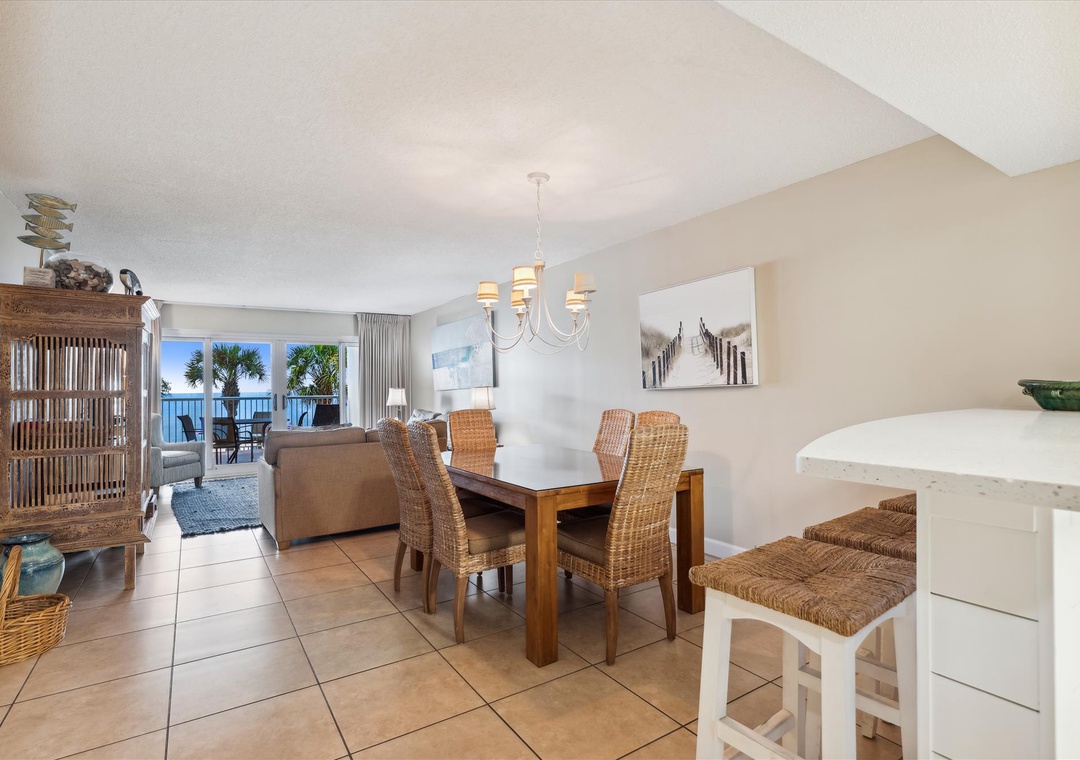 floor plan-living area-124037001