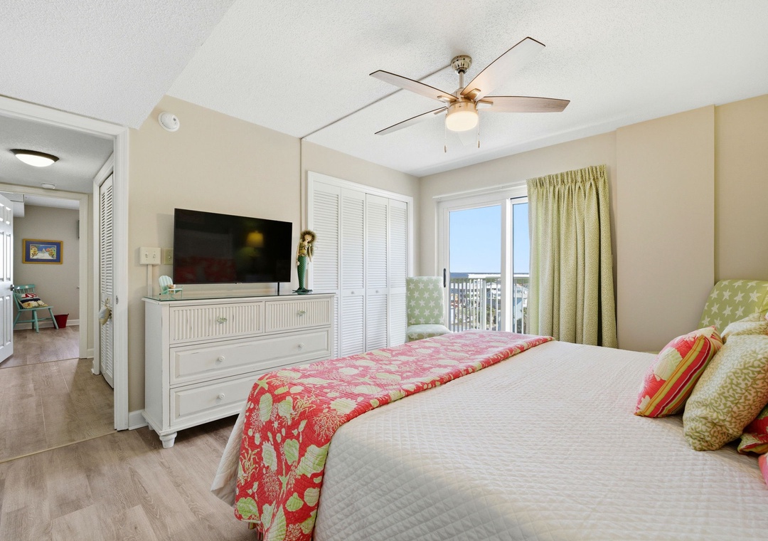 Sandy Key 821- Bedroom 2 with Side Balcony View & TV
